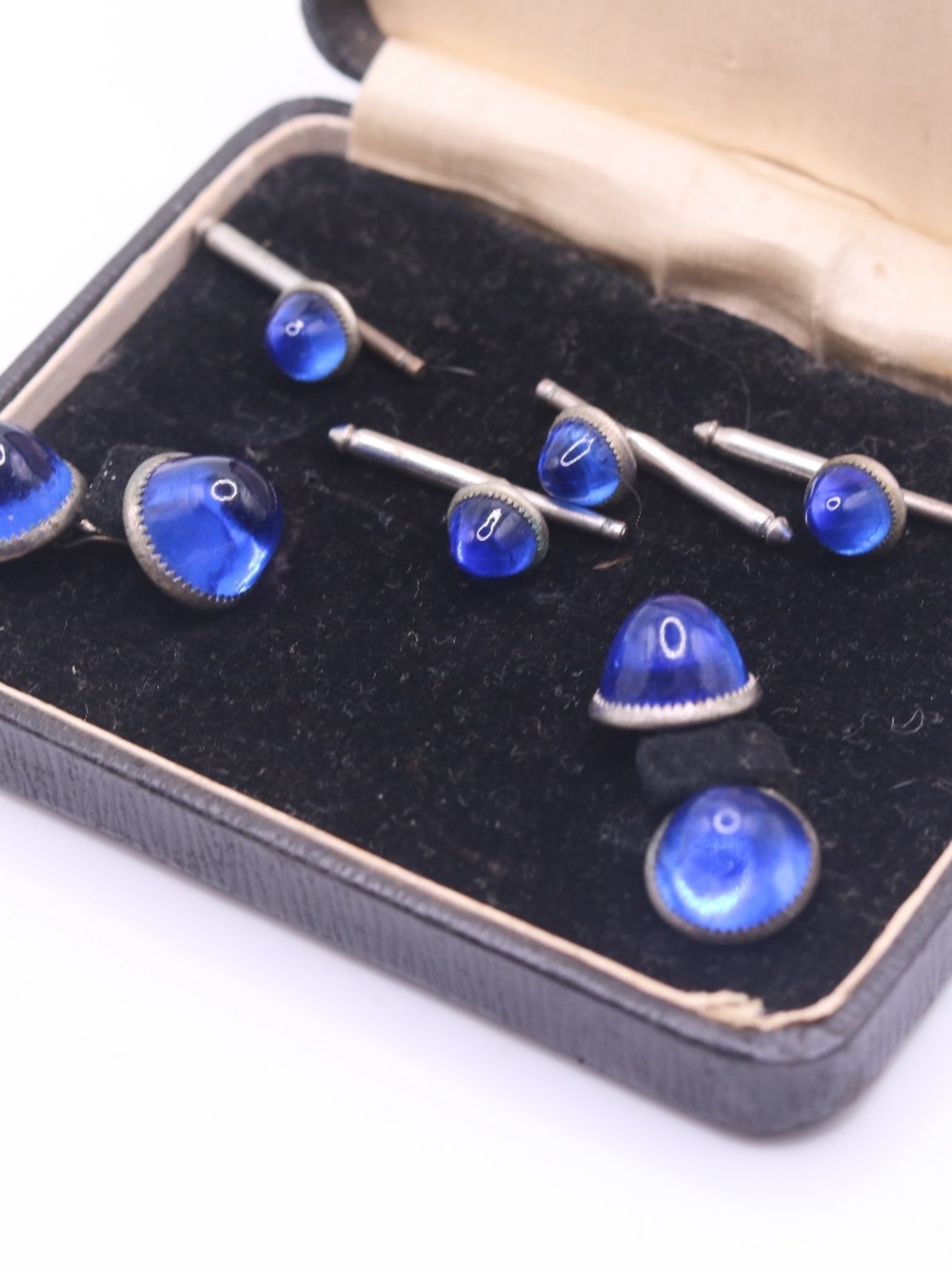 antique cufflinks studs set in original leather box